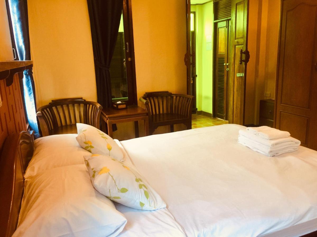 Bed and breakfast Luang Chumni Village 2*